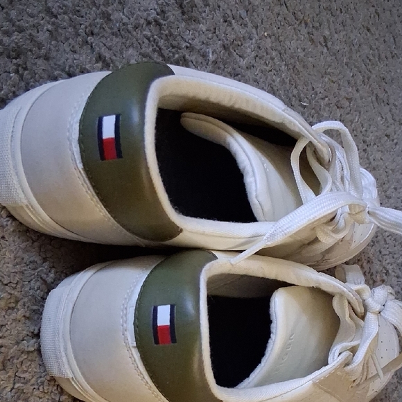 Tommy Hilfiger White and Green Sneakers - Picture 5 of 14